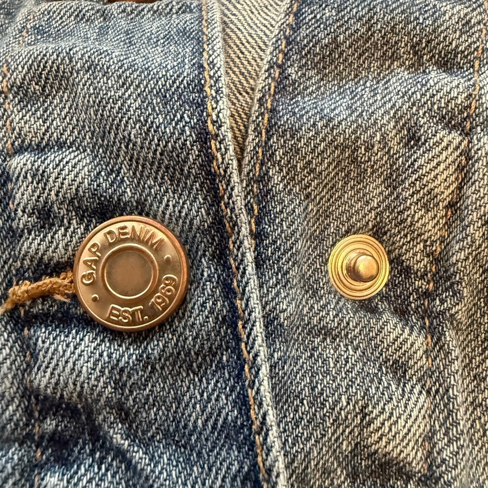 GAP Girls Classic Blue Jean Jacket - Picture 3 of 8